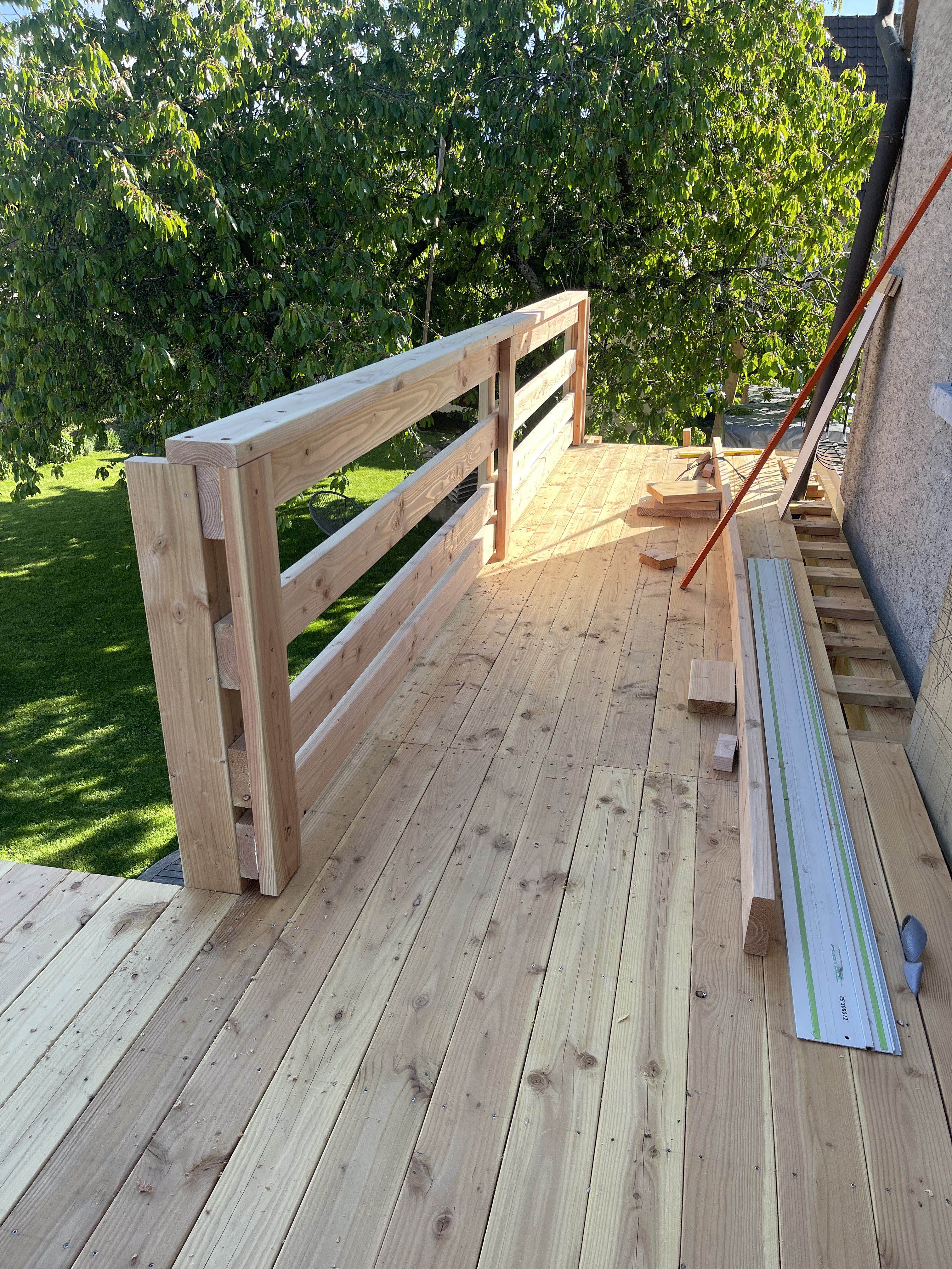 Terrasse extérieure en bois